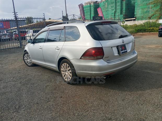 Volkswagen Golf 2010 Silver