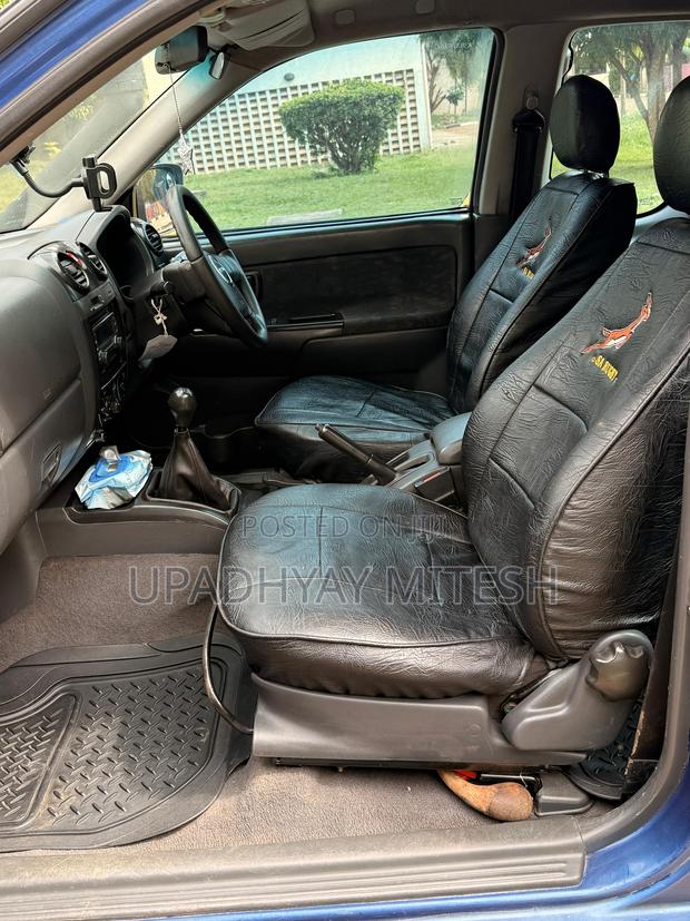 Isuzu D-MAX 2008 Blue
