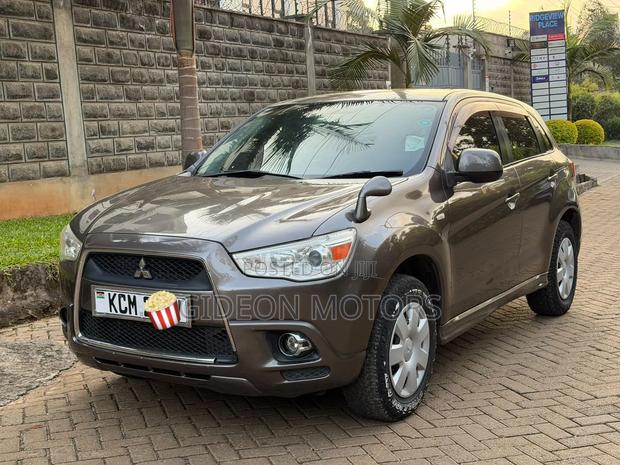 Mitsubishi RVR 2.0 2011 Gray
