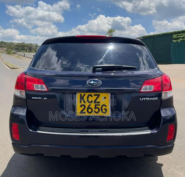 Subaru Outback 2013 Blue