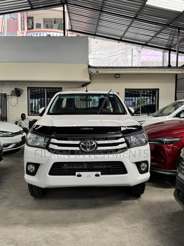 Toyota Hilux Revo Single Cab Deisel 2.8 RWD 2020 White