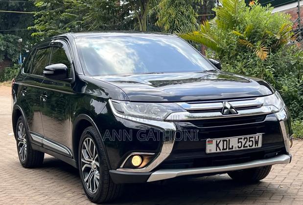 Mitsubishi Outlander 2016 Black