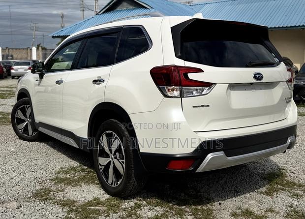 Subaru Forester Touring AWD 2020 White