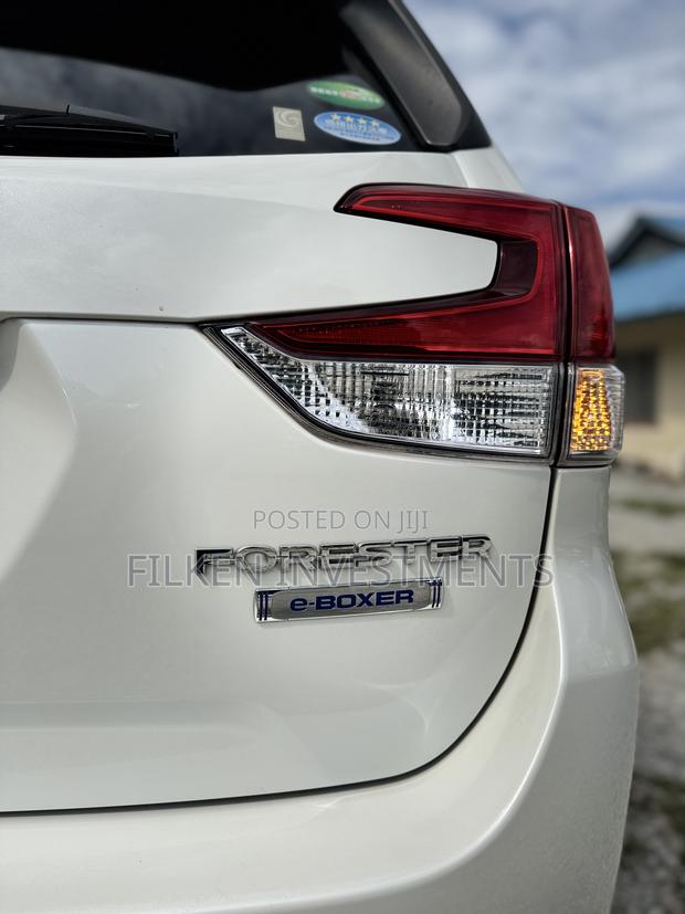 Subaru Forester Touring AWD 2020 White