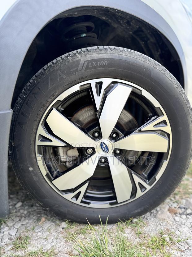 Subaru Forester Touring AWD 2020 White