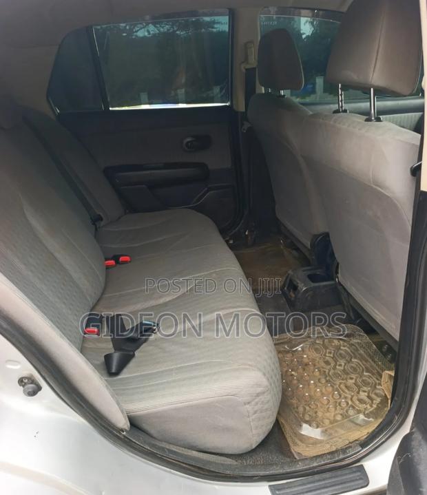 Nissan Tiida 2009 Silver