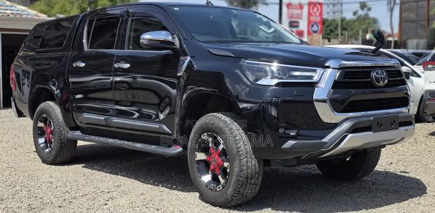 Toyota Hilux 2020 Black