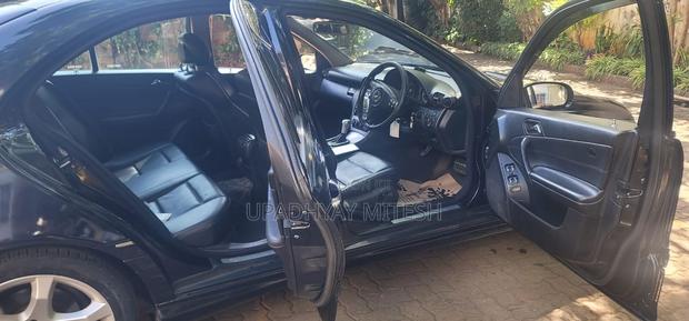 Mercedes-Benz C200 2005 Blue
