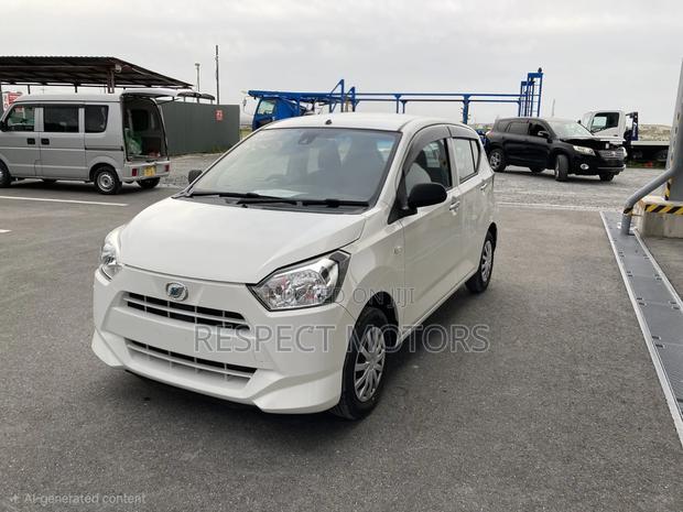 Daihatsu Mira 2019 White
