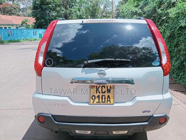 Nissan X-Trail 2012 Gray