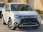 Mitsubishi Outlander 2.0 PHEV AWD 2020 White for sale