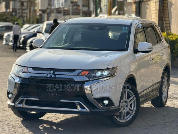 Mitsubishi Outlander 2.0 PHEV AWD 2020 White