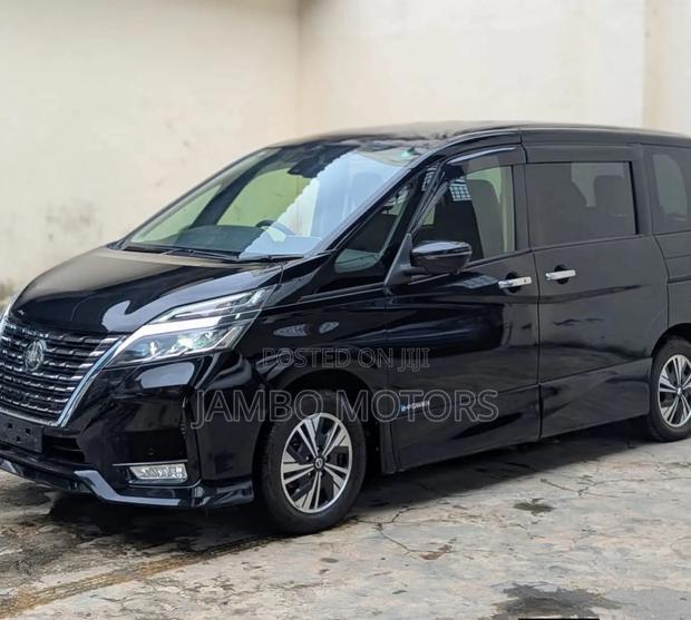 Nissan Serena 2022 Black
