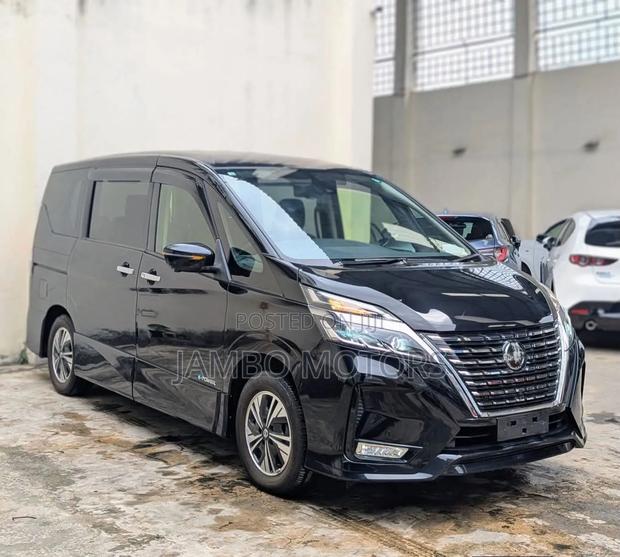 Nissan Serena 2022 Black