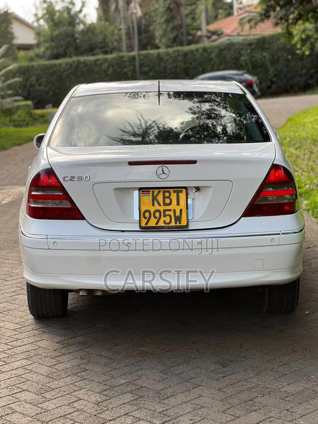 Mercedes-Benz C230 2005 White