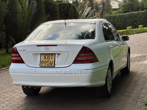 Mercedes-Benz C230 2005 White