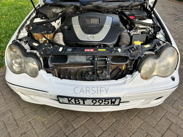 Mercedes-Benz C230 2005 White