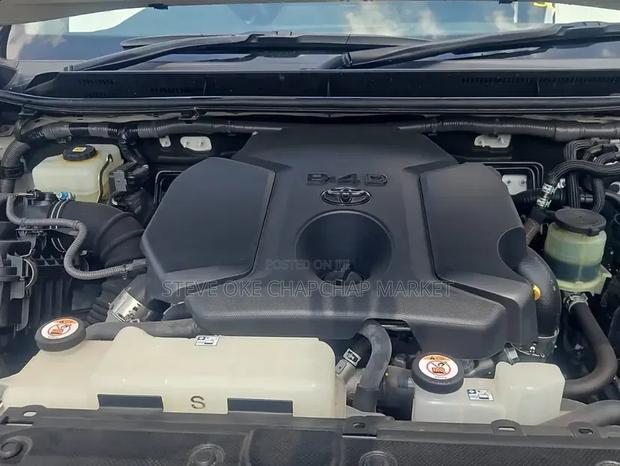 Toyota Land Cruiser Prado 2.8 2021 White