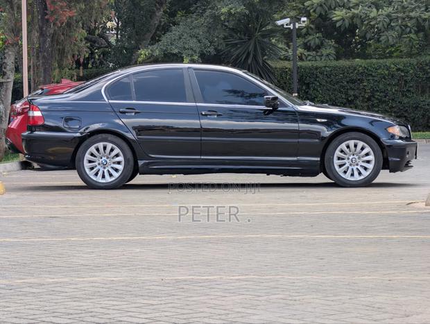 BMW 320i 2003 Black