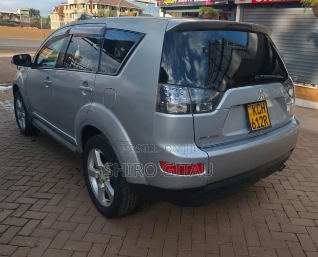 Mitsubishi Outlander 2009 Silver