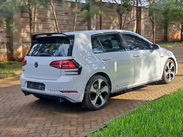 Volkswagen Golf GTI 2015 White