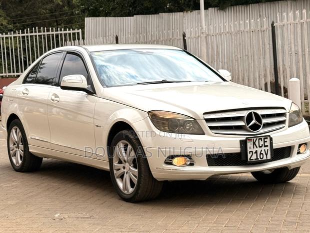 Mercedes-Benz C200 2008 White