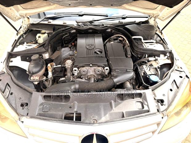 Mercedes-Benz C200 2008 White