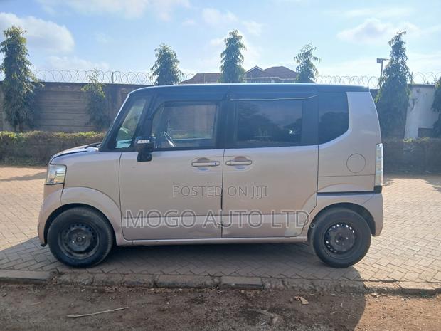 Honda N-Box 2015 Pink