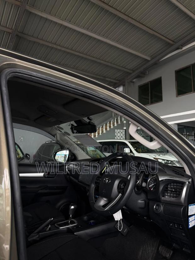 Toyota Hilux 2022