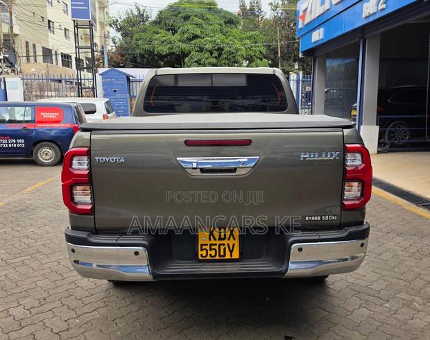 Toyota Hilux Revo Double Cab Deisel 2.4 RWD 2021 Brown