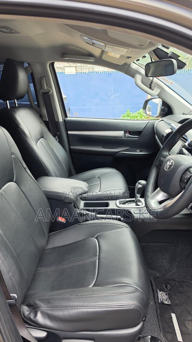 Toyota Hilux Revo Double Cab Deisel 2.4 RWD 2021 Brown