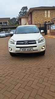 Toyota RAV4 2011 White for sale