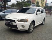 Mitsubishi Outlander 2011 White for sale