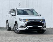 Mitsubishi Outlander 2.0 PHEV AWD 2019 White for sale