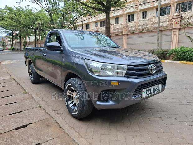 Toyota Hilux Revo Single Cab Deisel 2.4 RWD 2017 Gray