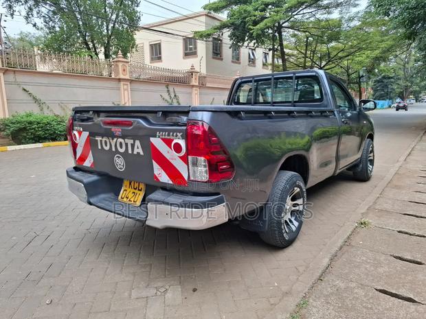 Toyota Hilux Revo Single Cab Deisel 2.4 RWD 2017 Gray