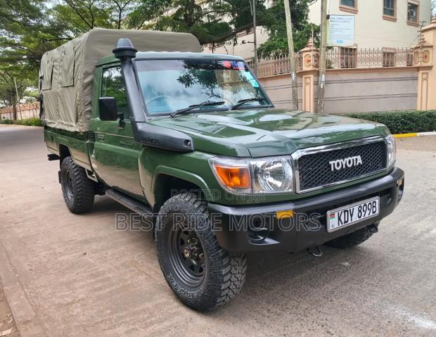 Toyota Land Cruiser 79 Series 2007 Green