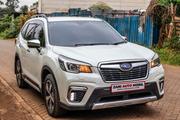 Subaru Forester Premium AWD 2020 White for sale