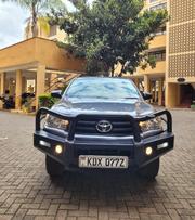 Toyota Hilux 2021 Gray for sale