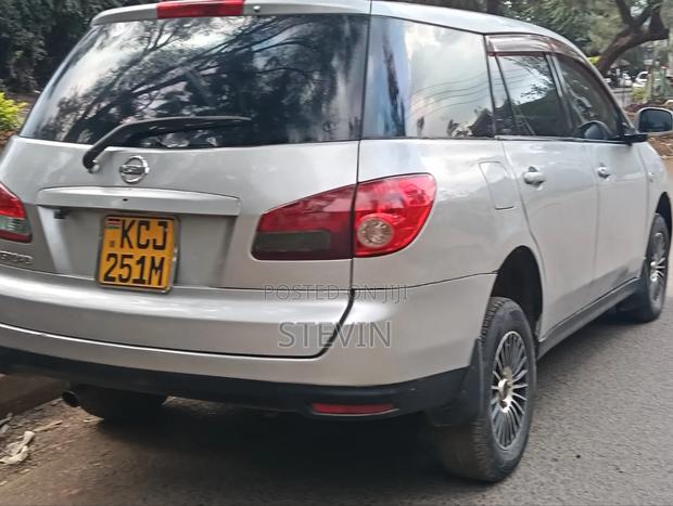 Nissan Wingroad 2009 Silver