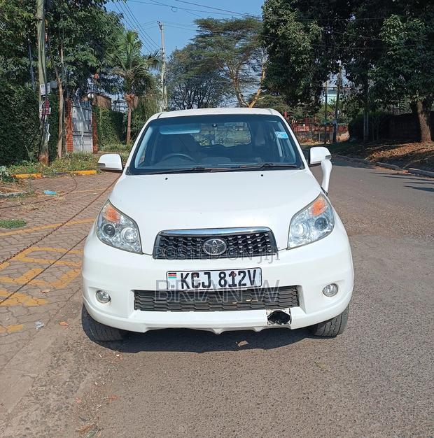 Toyota Rush 2008 White