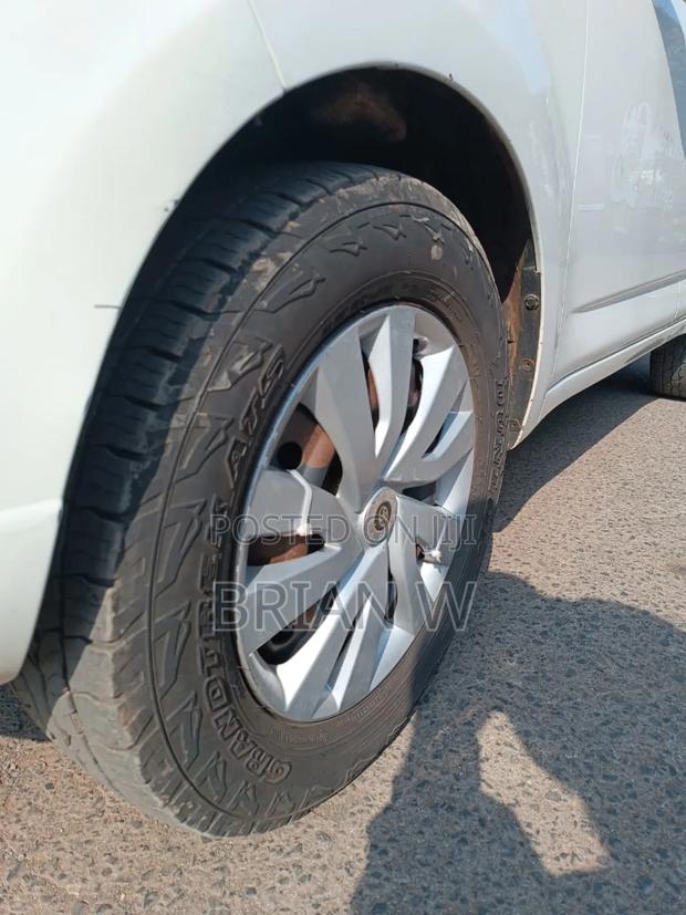 Toyota Rush 2008 White