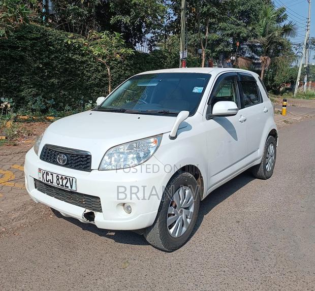 Toyota Rush 2008 White