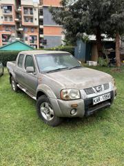 Nissan Hardbody 3300i V6 D-Cab 4WD Automatic 2005 Gray for sale