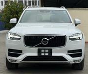 Volvo XC90 T5 Momentum 7 Passenger AWD 2020 White for sale