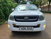 Toyota Hilux 2011 White for sale
