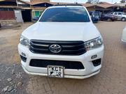 Toyota Hilux 2018 White for sale