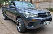 Toyota Hilux 2017 Gray for sale