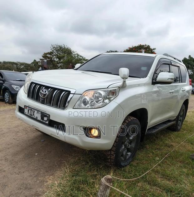 Toyota Land Cruiser Prado 2011 White