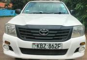 Toyota Hilux 2015 White for sale